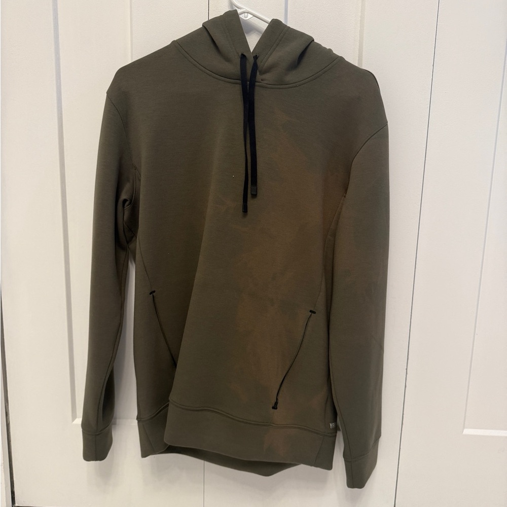 Green Pullover Hoodie with Textured Fabric